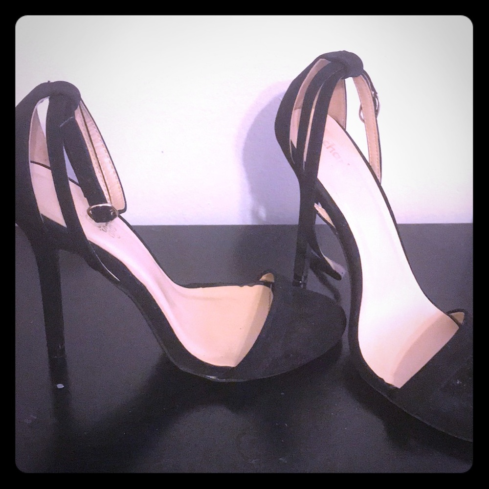 Stilettos heels
